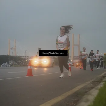 Runner Photo 7723053