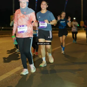 Runner Photo 7723054