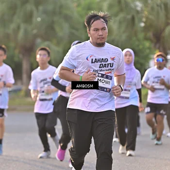 Runner Photo 7723055