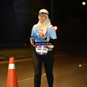 Runner Photo 7723064