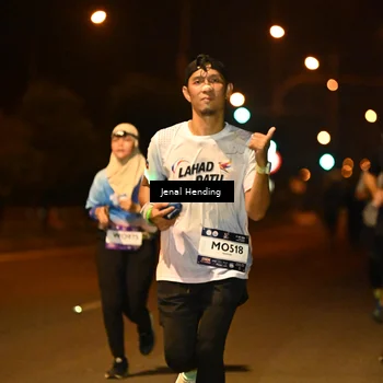 Runner Photo 7723066