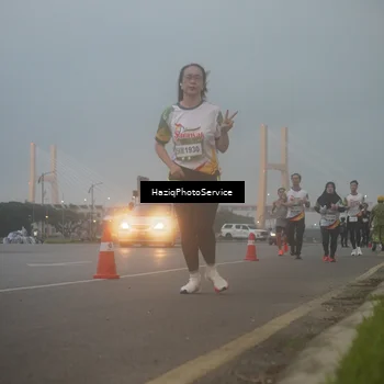 Runner Photo 7723067
