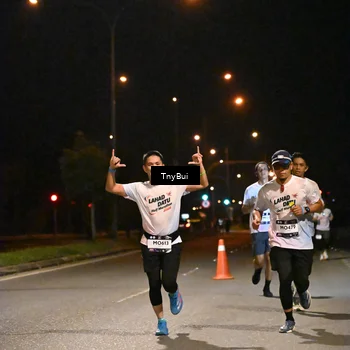 Runner Photo 7723068