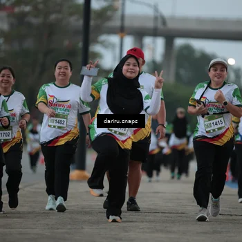 Runner Photo 7723069