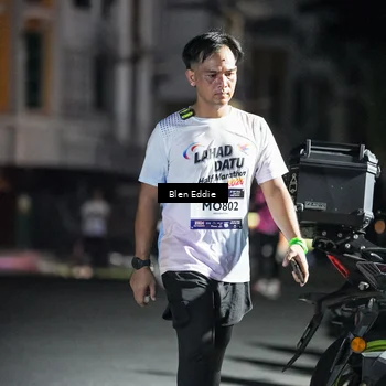 Runner Photo 7723074