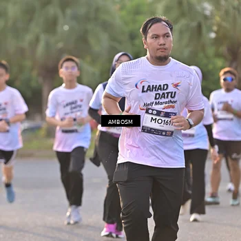 Runner Photo 7723092