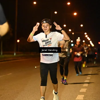 Runner Photo 7723095