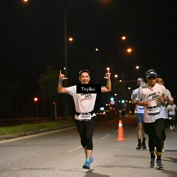 Runner Photo 7723103