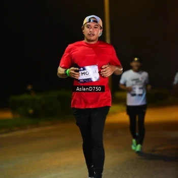 Runner Photo 7723105