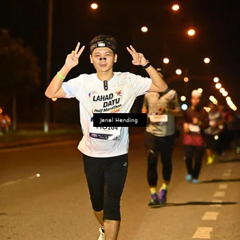 Runner Photo 7723111