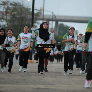 Runner Photo 7723129