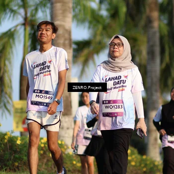Runner Photo 7723149