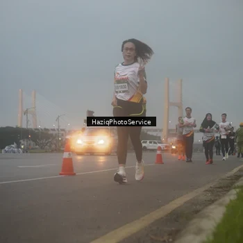 Runner Photo 7723151
