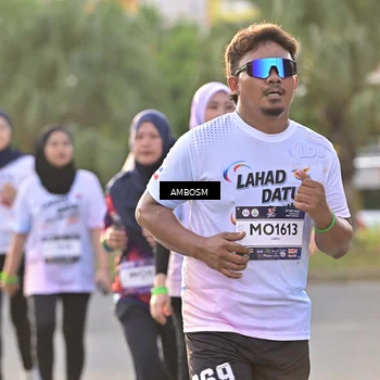 Runner Photo 7723159