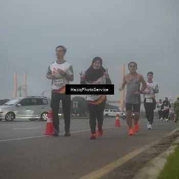 Runner Photo 7723162
