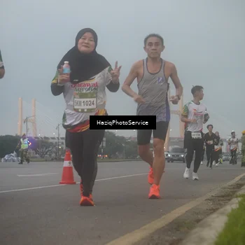 Runner Photo 7723174