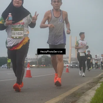 Runner Photo 7723186