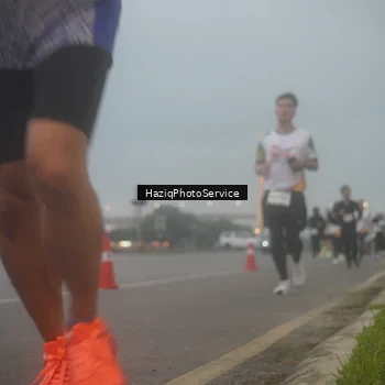 Runner Photo 7723275