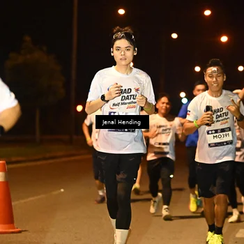 Runner Photo 7723276