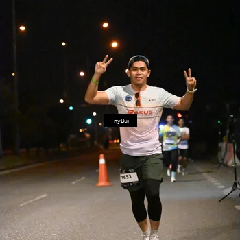 Runner Photo 7723296