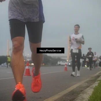 Runner Photo 7723299