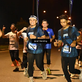 Runner Photo 7723309