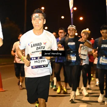 Runner Photo 7723316