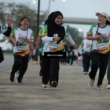 Runner Photo 7723318