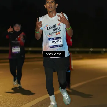Runner Photo 7723338