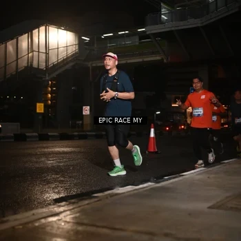 Runner Photo 7723341