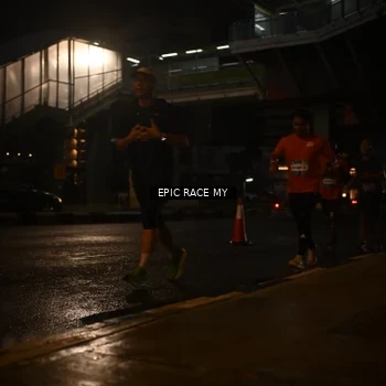 Runner Photo 7723342