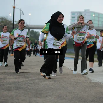 Runner Photo 7723343