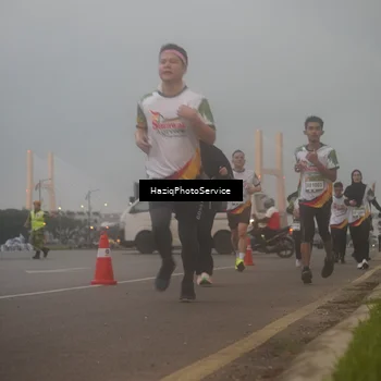Runner Photo 7723360