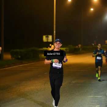 Runner Photo 7723363