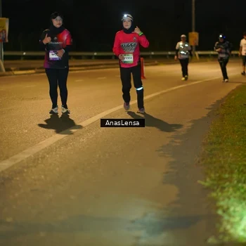 Runner Photo 7723364