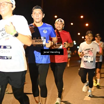 Runner Photo 7723390