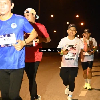 Runner Photo 7723391