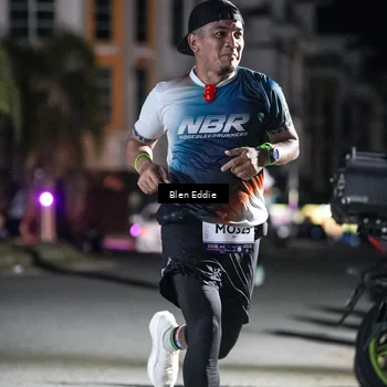 Runner Photo 7723392