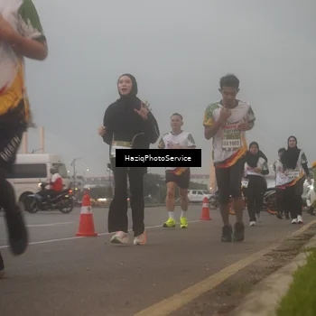 Runner Photo 7723408