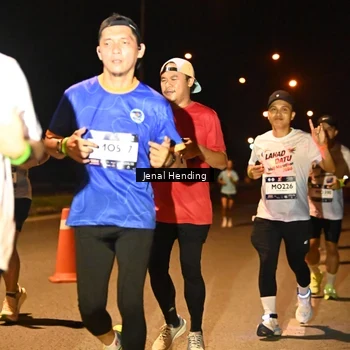 Runner Photo 7723410