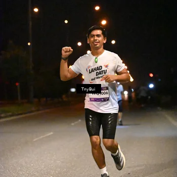 Runner Photo 7723420