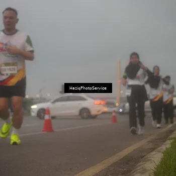 Runner Photo 7723426