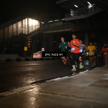 Runner Photo 7723433