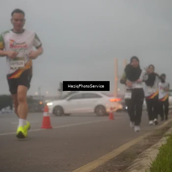 Runner Photo 7723436