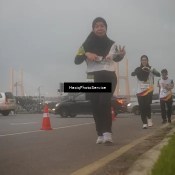 Runner Photo 7723450