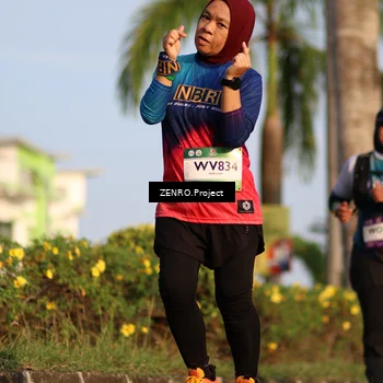Runner Photo 7723455