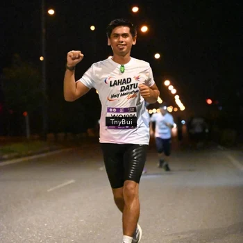 Runner Photo 7723460