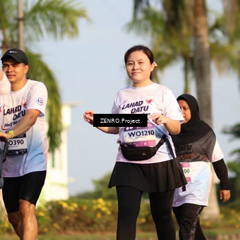 Runner Photo 7723466