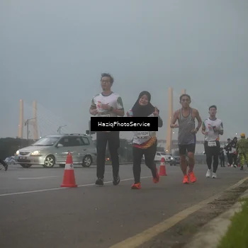 Runner Photo 7723468