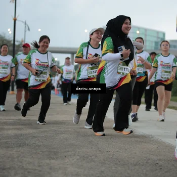 Runner Photo 7723475